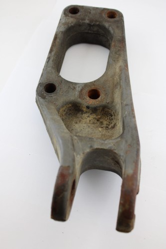 V39965600U Mocowanie odciągu prawe część używana