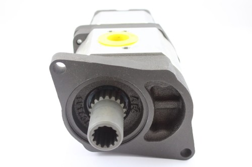 Pompa hydrauliczna Bosh po modernizacji Valmet Valtra V31852330 04746EC 