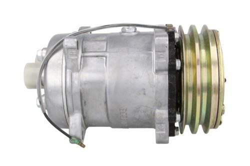 Kompresor sprężarka klimatyzacji do New Holland TN 75 FA 4WD TN 75 DA 4WD TN 95 FA 4WD TN 85 FA 4WD TN 90 F TN 70 DA 4WD TN 60 DA 4WD TN 75 DA 2WD TN 85 FA 2WD TN 95 FA 2WD 3301105 80450805 89508380 3918275 07486EC