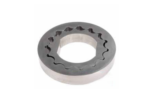 Mikropompka sprzęgła do Massey Ferguson 3635 3645 3655 3670 3690 6485 6490 6495 6497 6499 8110 8120 8130 8140 8150 8160 8210 8220 8240 8250 3619236M1