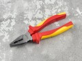 Szczypce izolowane uniwersalne 180mm VDE